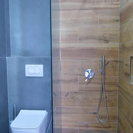 Guest house Julies Ksamil