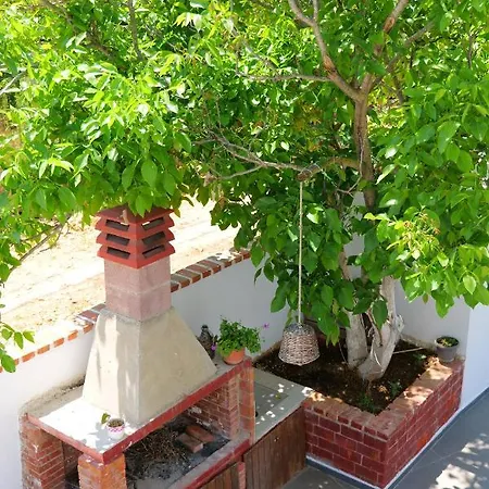 Julies Guest house Ksamil