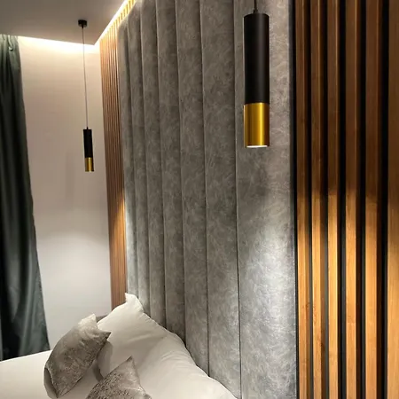 Πανσιόν Julies 3*