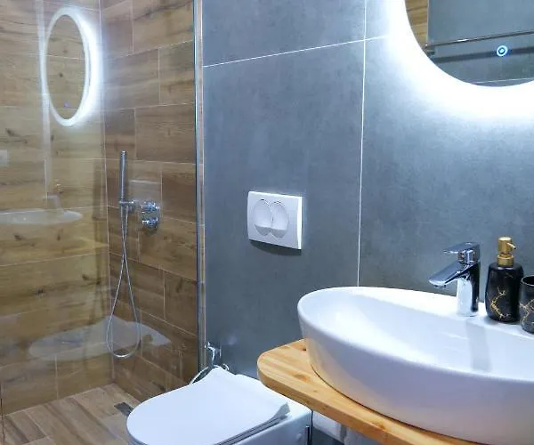 Guest house Julies Ksamil